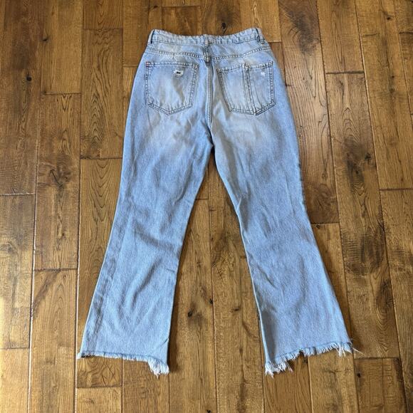 BDG Jeans Womens Sz 28 Crop Kick Flare Distressed Raw Hem High Rise Denim - Picture 6 of 8